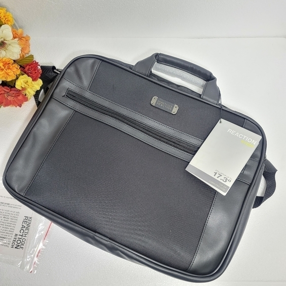 KENNETH COLE REACTION LAPTOP CASE TOP ZIP - Picture 1 of 14